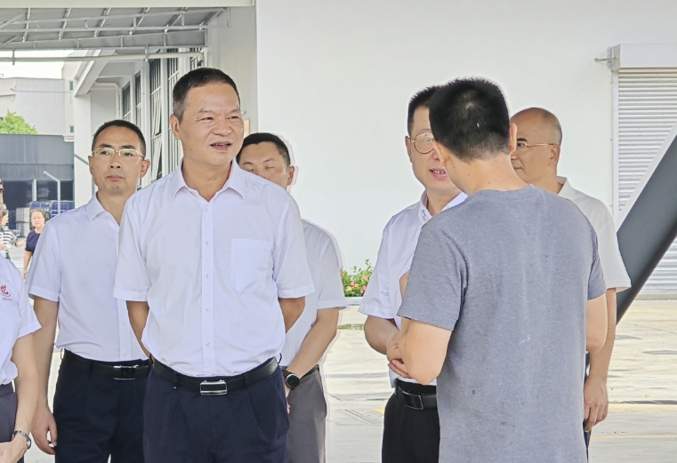 佛山市副市長黃少文考察科伺多能源儲充項(xiàng)目